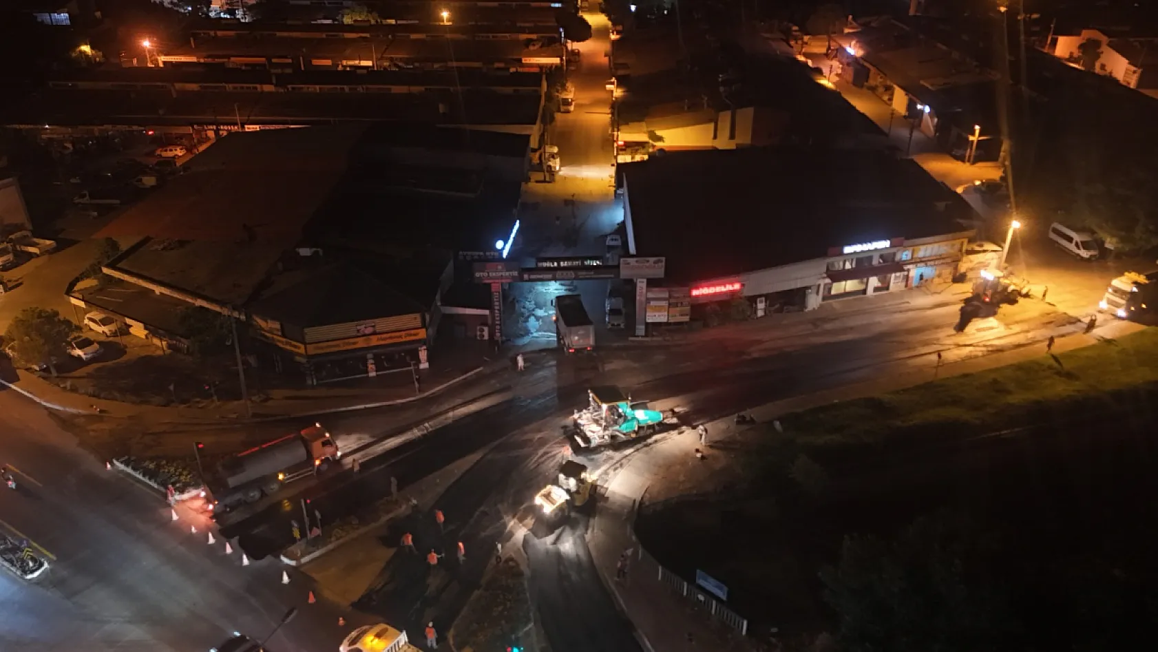 Muğla Büyükşehir'den Güvenli Ulaşım İçin Gece Mesaisi