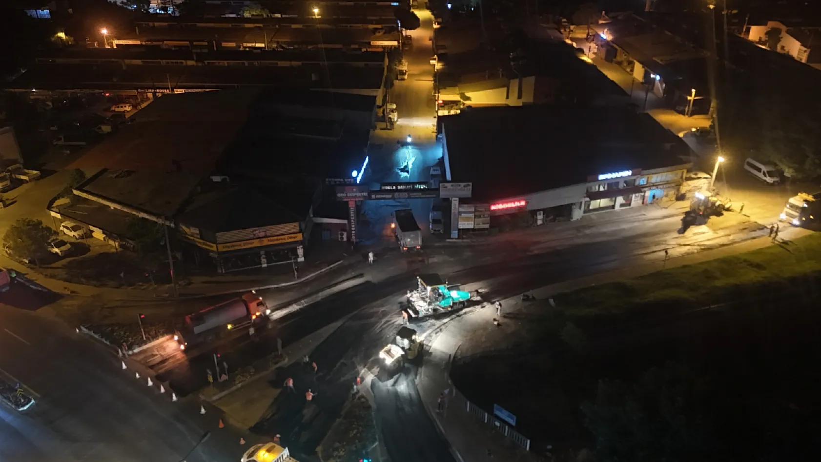 Muğla Büyükşehir'den Güvenli Ulaşım İçin Gece Mesaisi