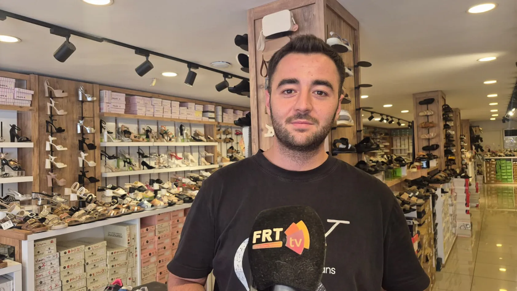 Fethiye'de Okul Sezonu Öncesi Ayakkabı Yoğunluğu