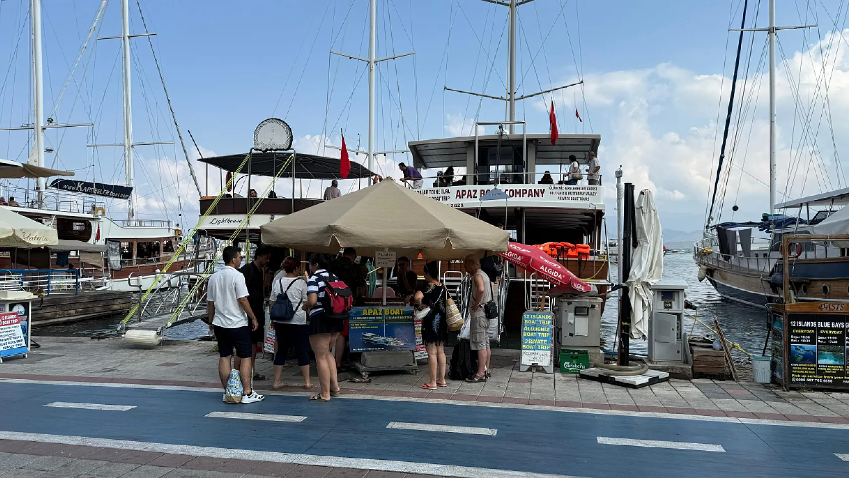 Fethiye Kordon'da Tekne Turlarında Sabah Yoğunluğu