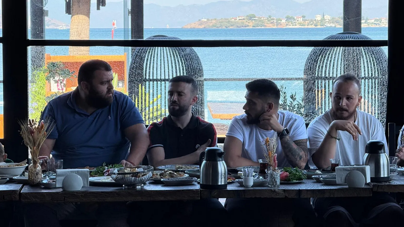 Ölüdenizspor Barbunn'da kahvaltıda bir araya geldi