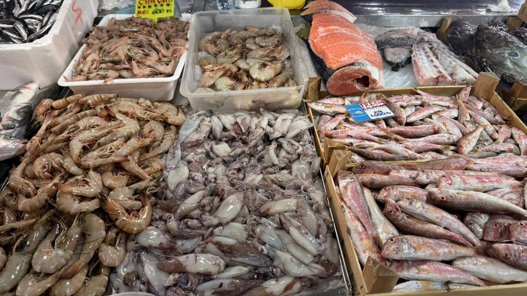 Fethiye Balık Hali'nde tezgahlarda son durum: Fiyatlar cep yakıyor!