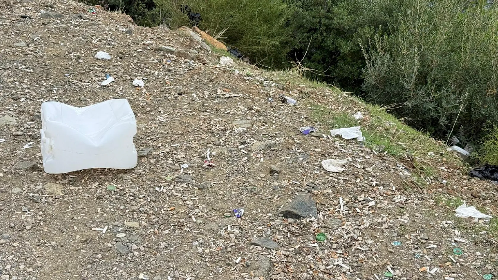 Fethiye Yarımada'da çevre kirliliği tepki çekiyor