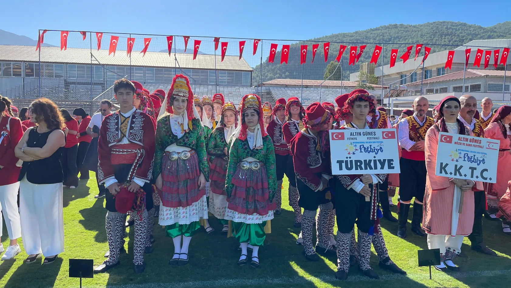 Cumhuriyetimizin 102. Yılı kutlu olsun: Fethiye'de coşkulu kutlama