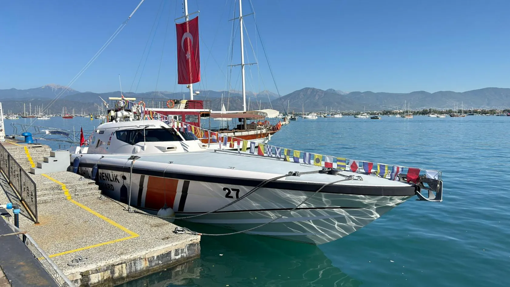 Fethiye'de Cumhuriyet Bayramı coşkusu denizde