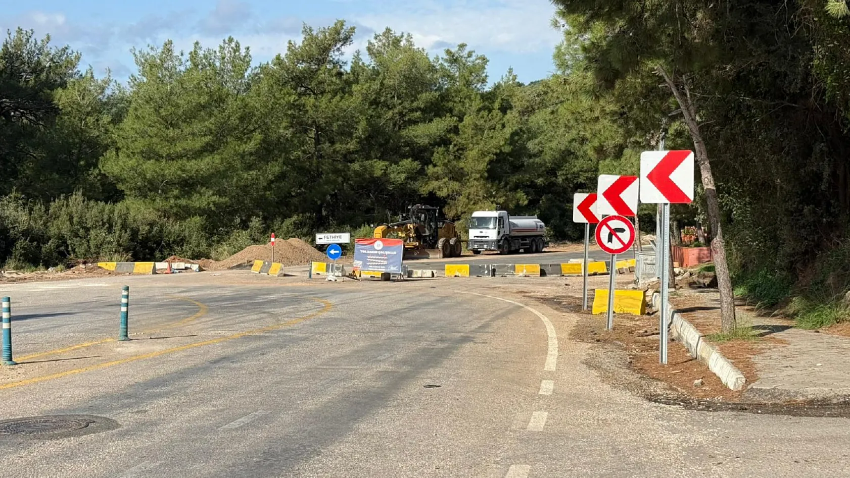 Fethiye-Ölüdeniz yolunda çalışmalar sürüyor: Trafik alternatif güzergâhtan sağlanıyor