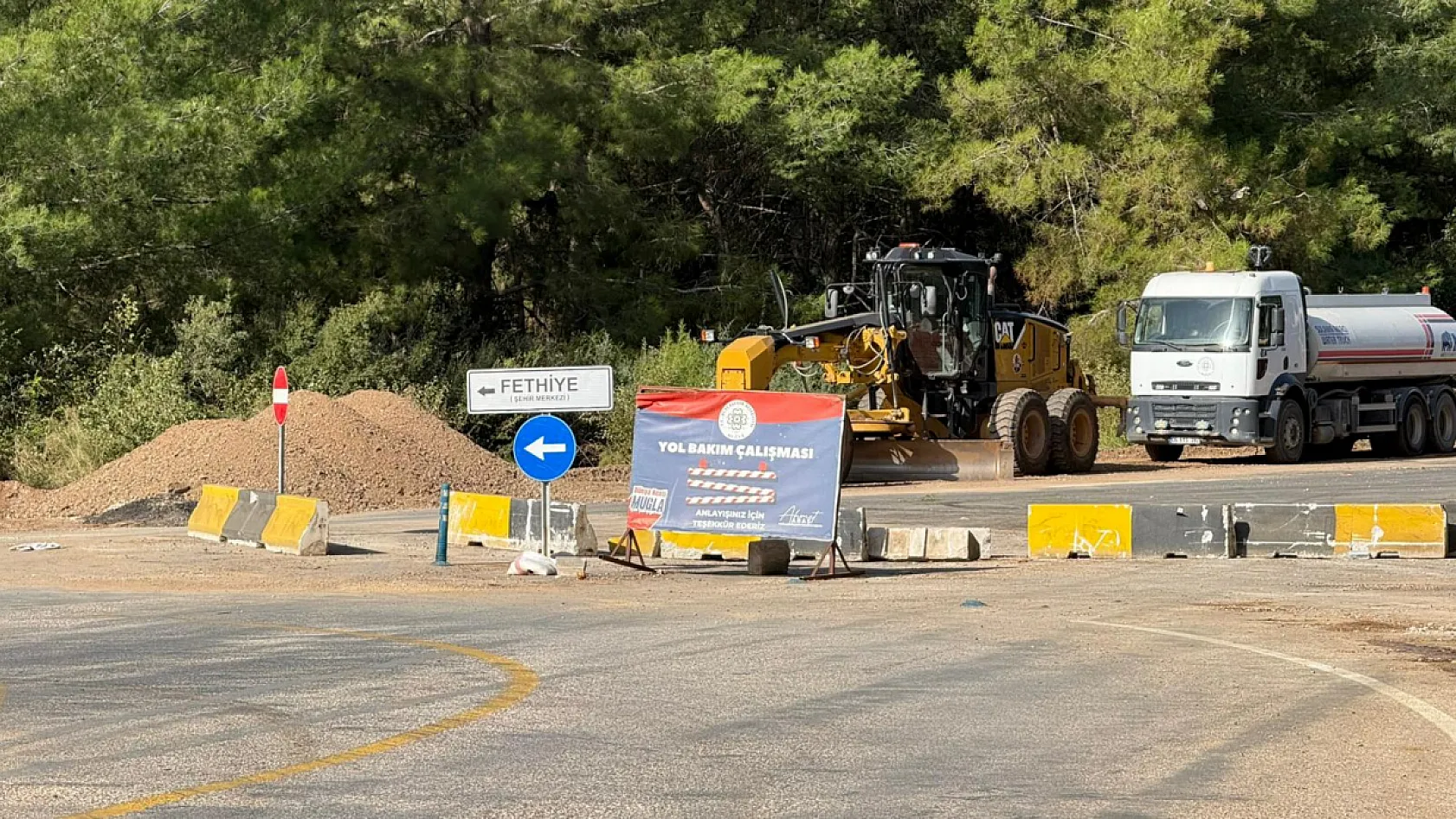 Fethiye-Ölüdeniz yolunda çalışmalar sürüyor: Trafik alternatif güzergâhtan sağlanıyor