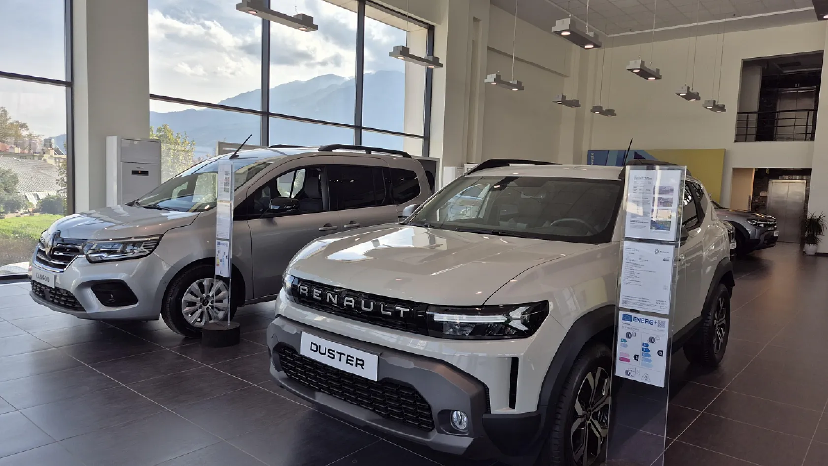 Kutay Motorlu Araçlar, Yeni Duster Modellerini Fethiyelilerle Buluşturuyor