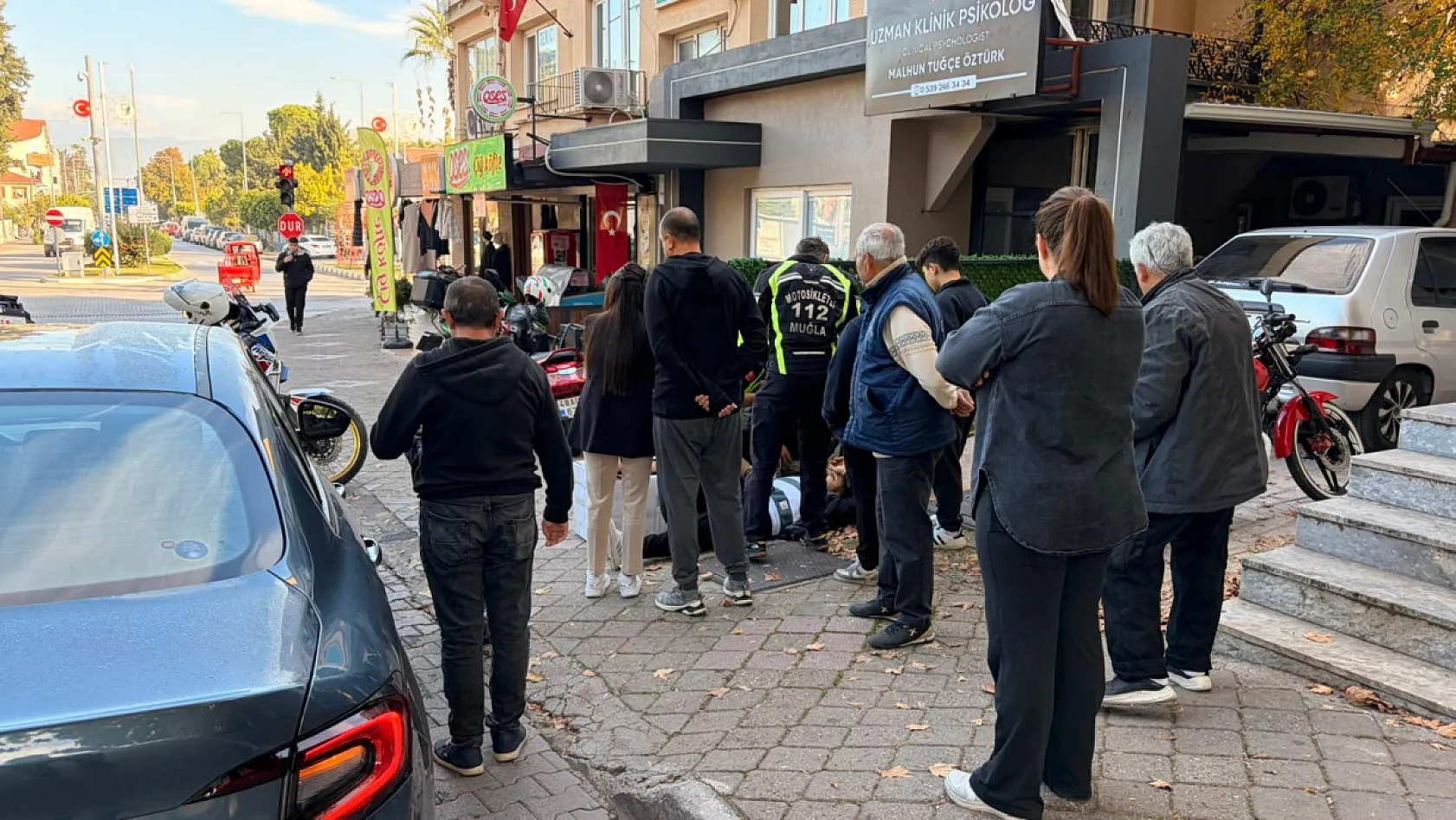 Fethiye'de ters yönden gelen motor araçla çarpıştı: 1 yaralı