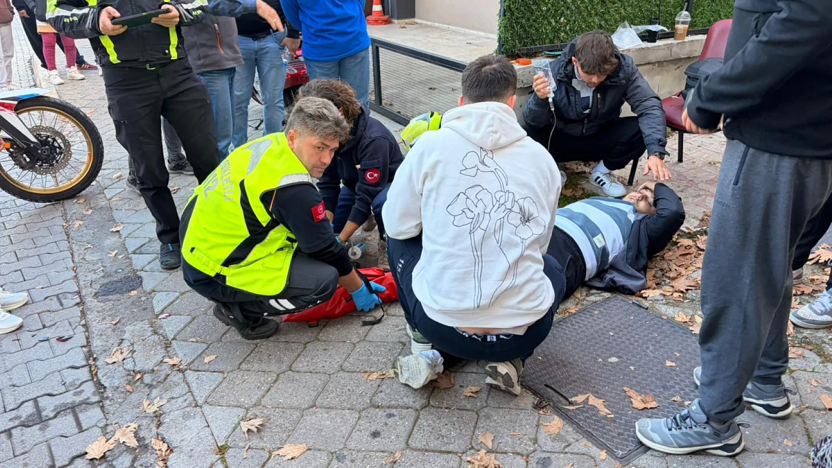 Fethiye'de ters yönden gelen motor araçla çarpıştı: 1 yaralı