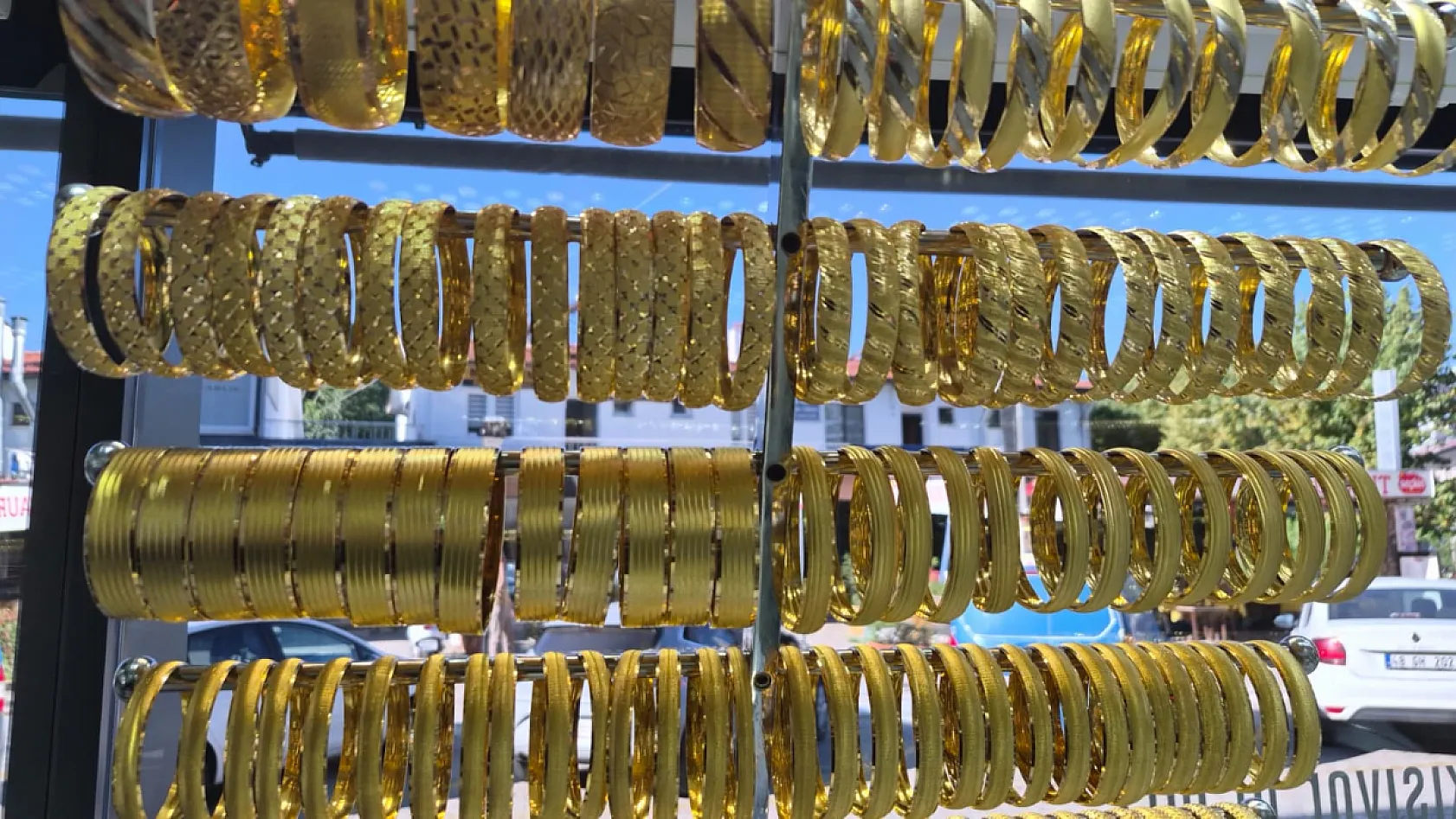 Fethiye Kuyumculuk'tan tavsiye 'Bulduğunuz fiyattan almaya devam edin'