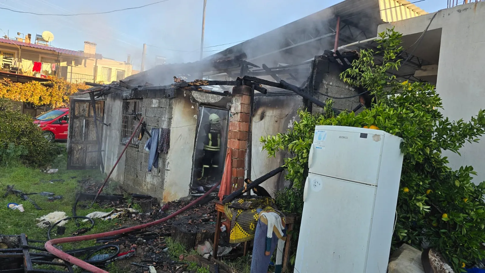 Fethiye'de tek katlı evde yangın: 92 yaşındaki kadın ağır yaralandı
