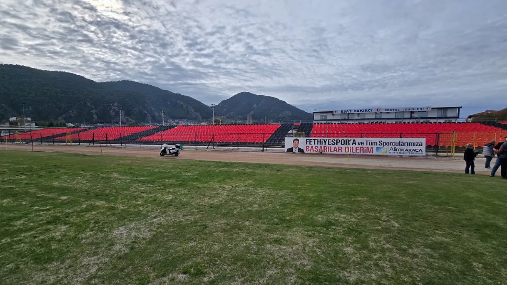 Galatasaray Maçı Öncesi Fethiye İlçe Stadı'nda Yoğun Hazırlık