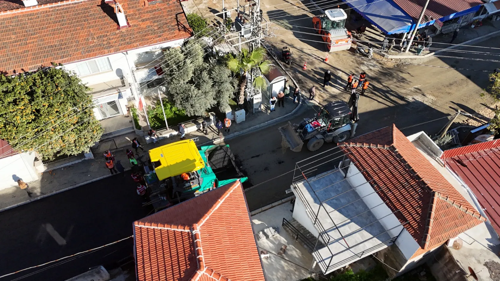 Muğla Büyükşehir'in Yol Çalışmalarıyla Vatandaşın Yüzü Gülüyor