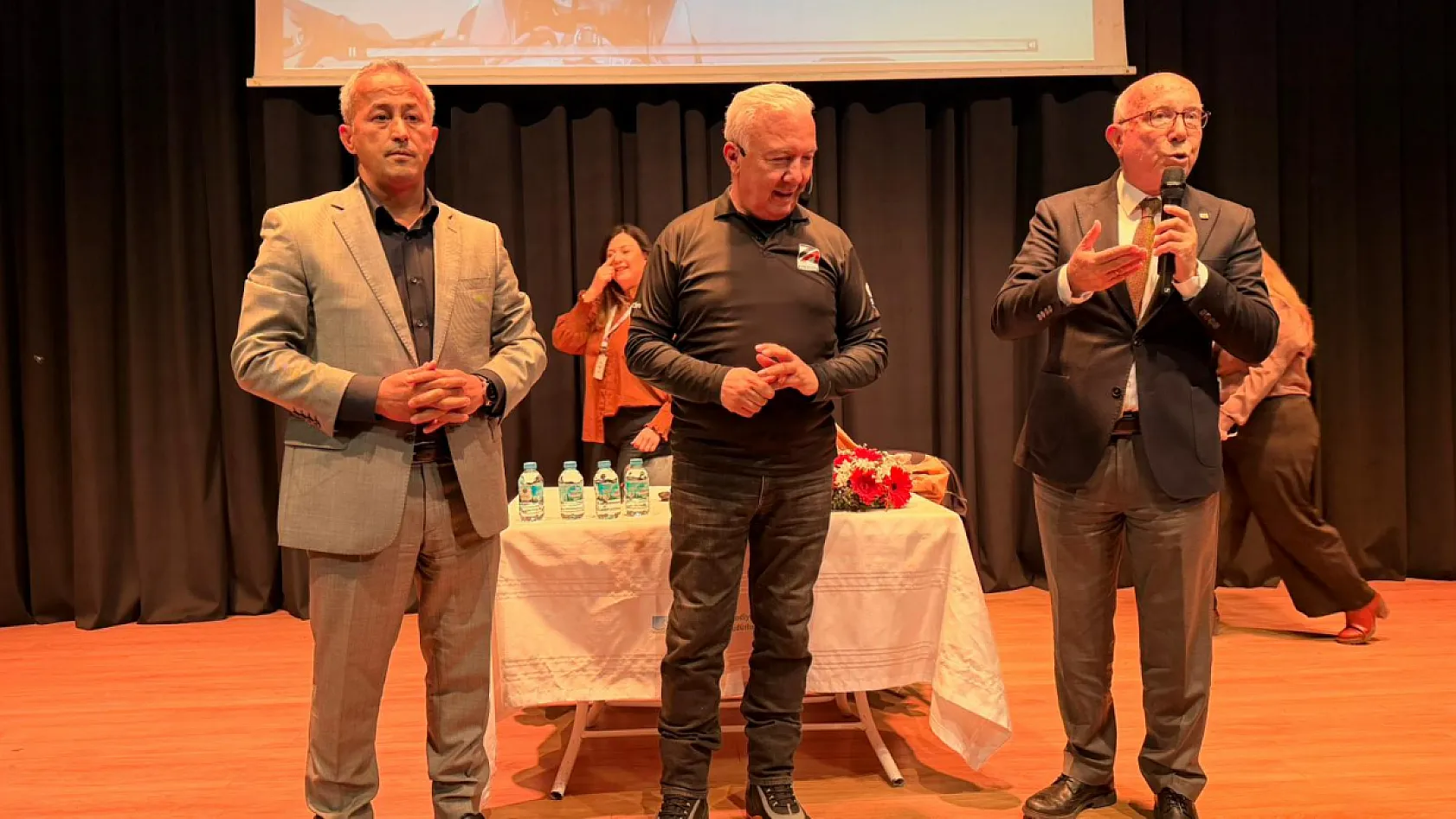 Fethiye'de motosiklet tutkunlarına teori eğitimi