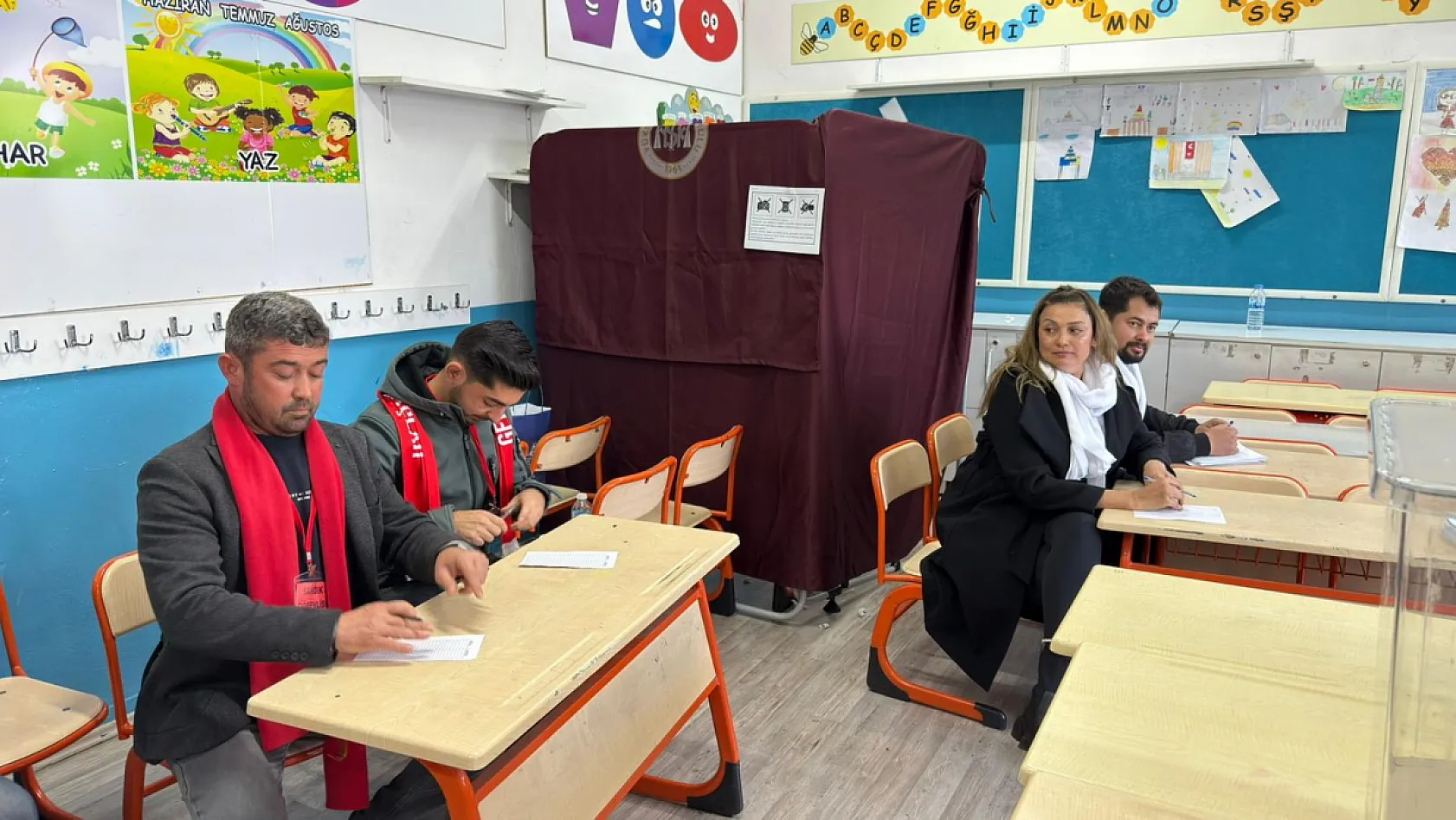 Fethiye Esnaf Odası'nda seçim sonucu merakla bekleniyor: Oy sayımı başladı