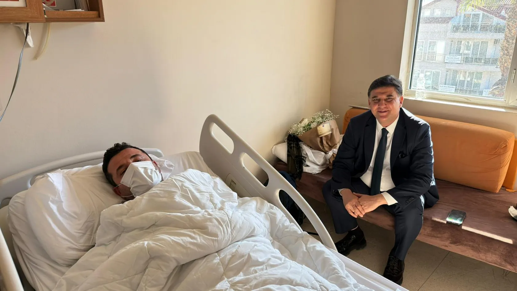 Fethiye Belediye Başkanı Karaca'dan, tribünden düşen Murat Bayat'a geçmiş olsun ziyareti