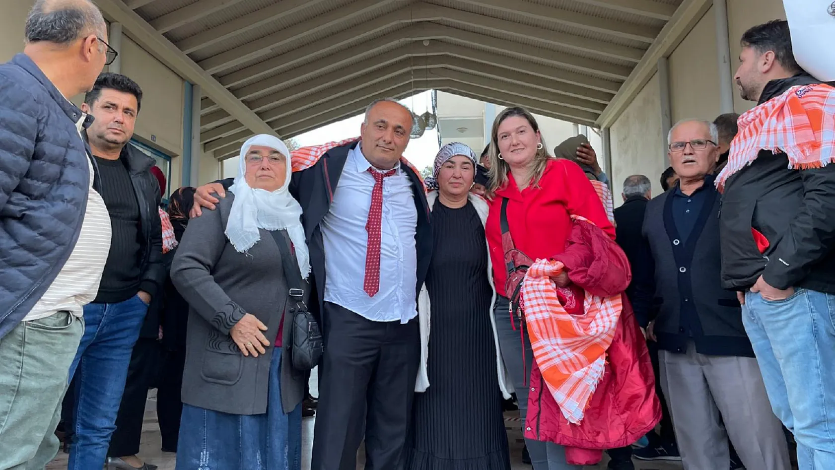 Fethiye Sabit ve Seyyar Pazarcılar Odası'nda seçim tamamlandı: Başkan Halil Ayat