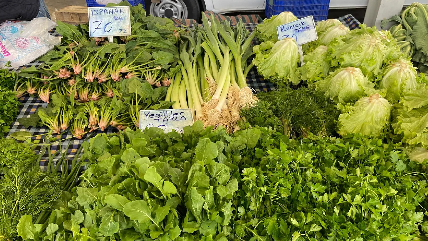 Çiftçi üretemiyor, vatandaş alamıyor: Fethiye pazarlarında sel ve hortum etkisi