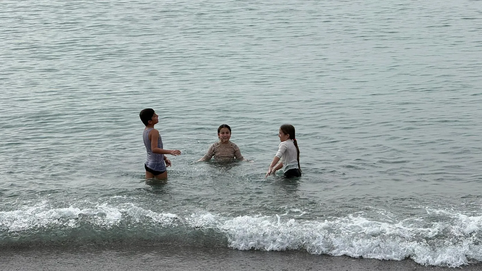 Fethiye'de Pazar'ın tadını Çalış'ta çıkardılar