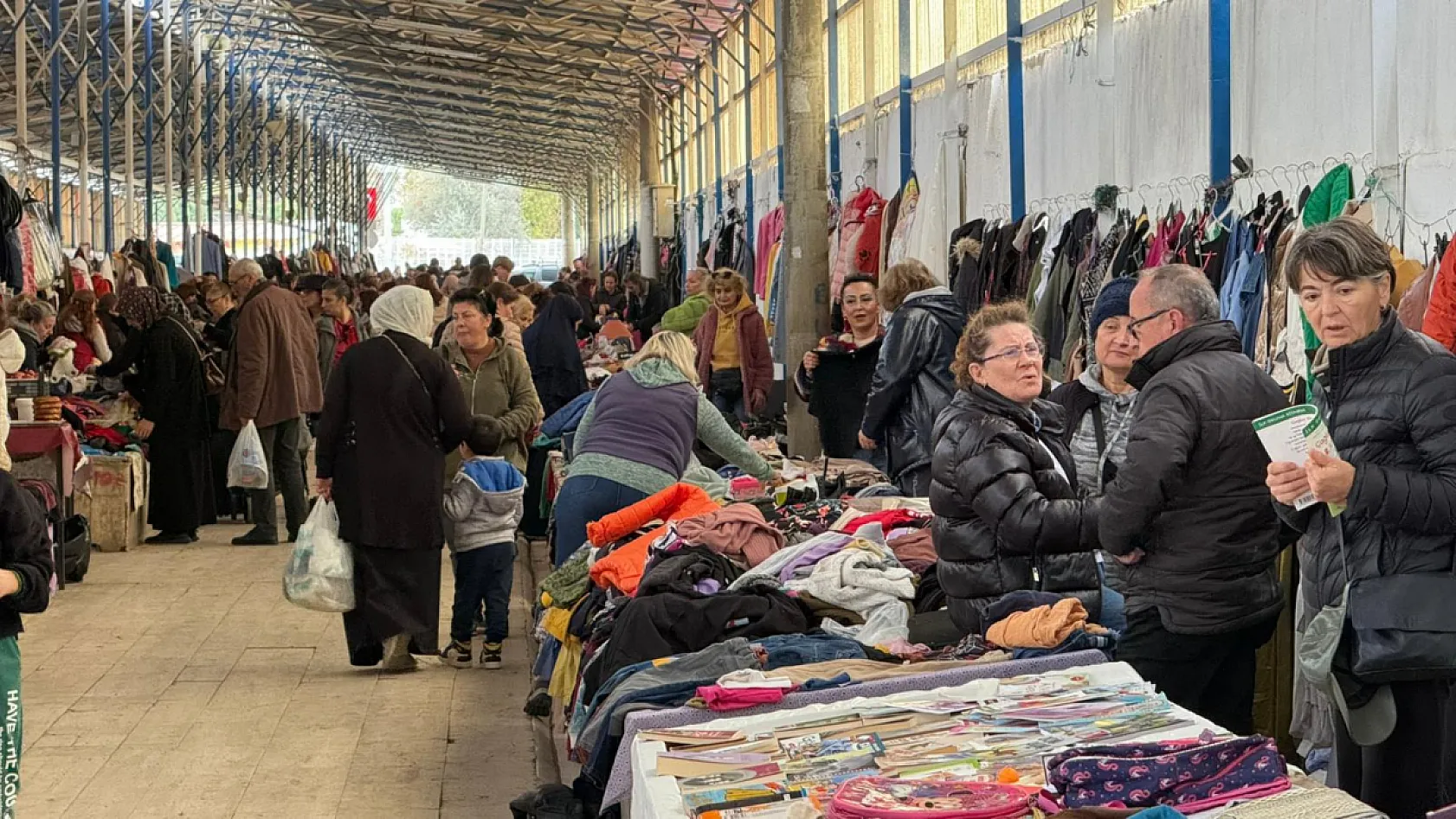 İkinci El Pazarı Fethiye'de Dayanışmayı Büyütüyor