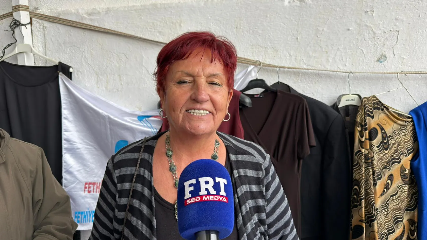 Fethiye'de yardımlaşma ruhu: FETAV stantıyla öğrencilere burs sağlıyor