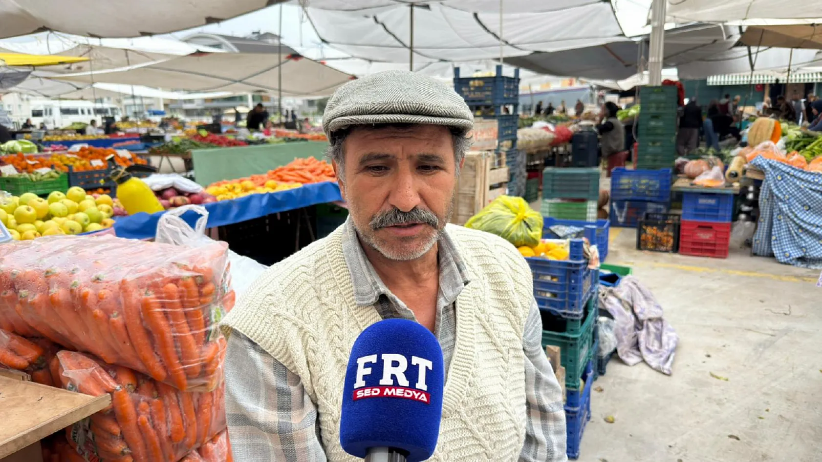 Fethiye Perşembe Pazarı'nda meyve fiyatları mevsim normallerinde