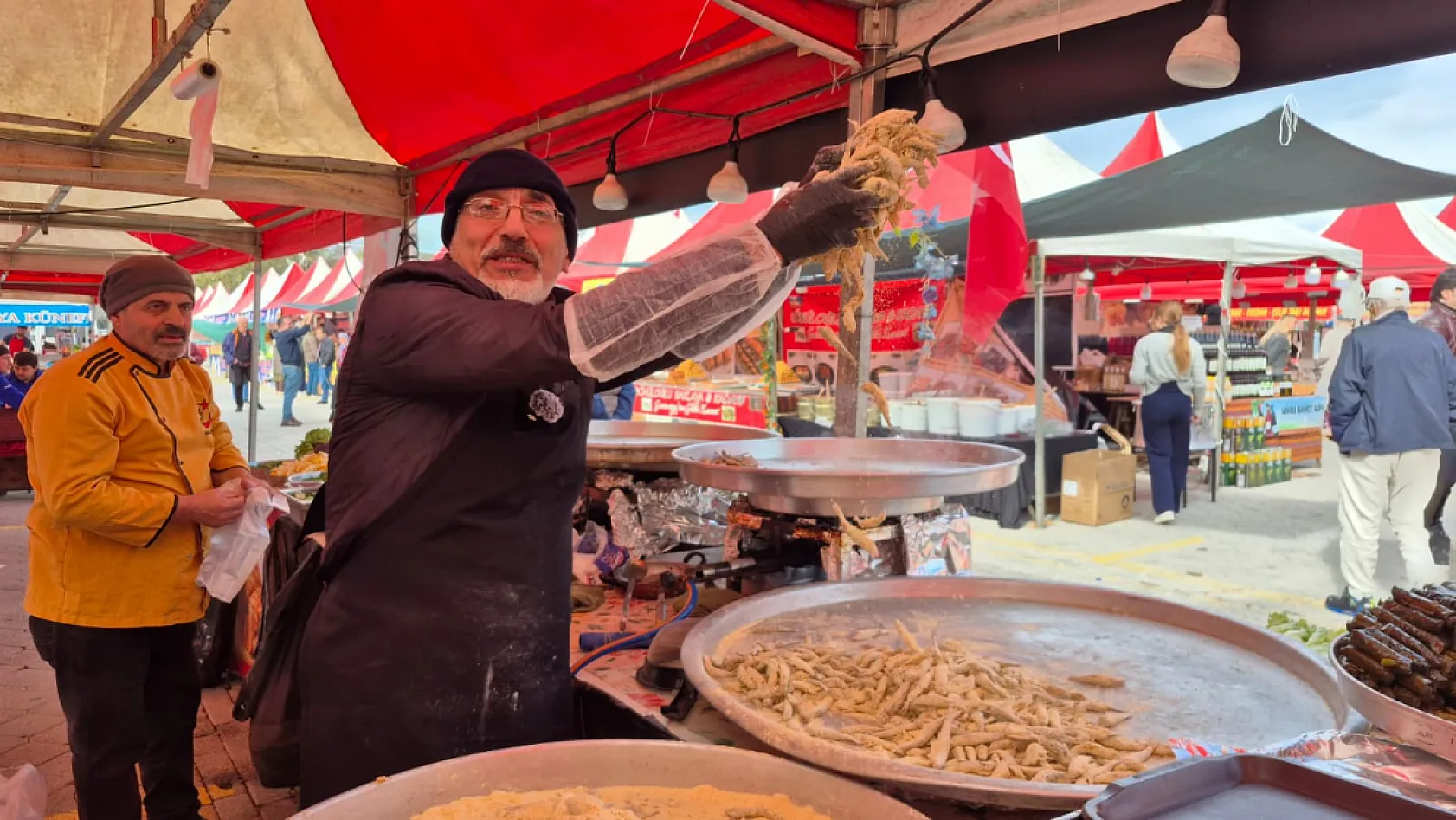 1. Fethiye Hamsi Festivali'nde hamsinin sözcüsü 'Fırtına Mehmet'