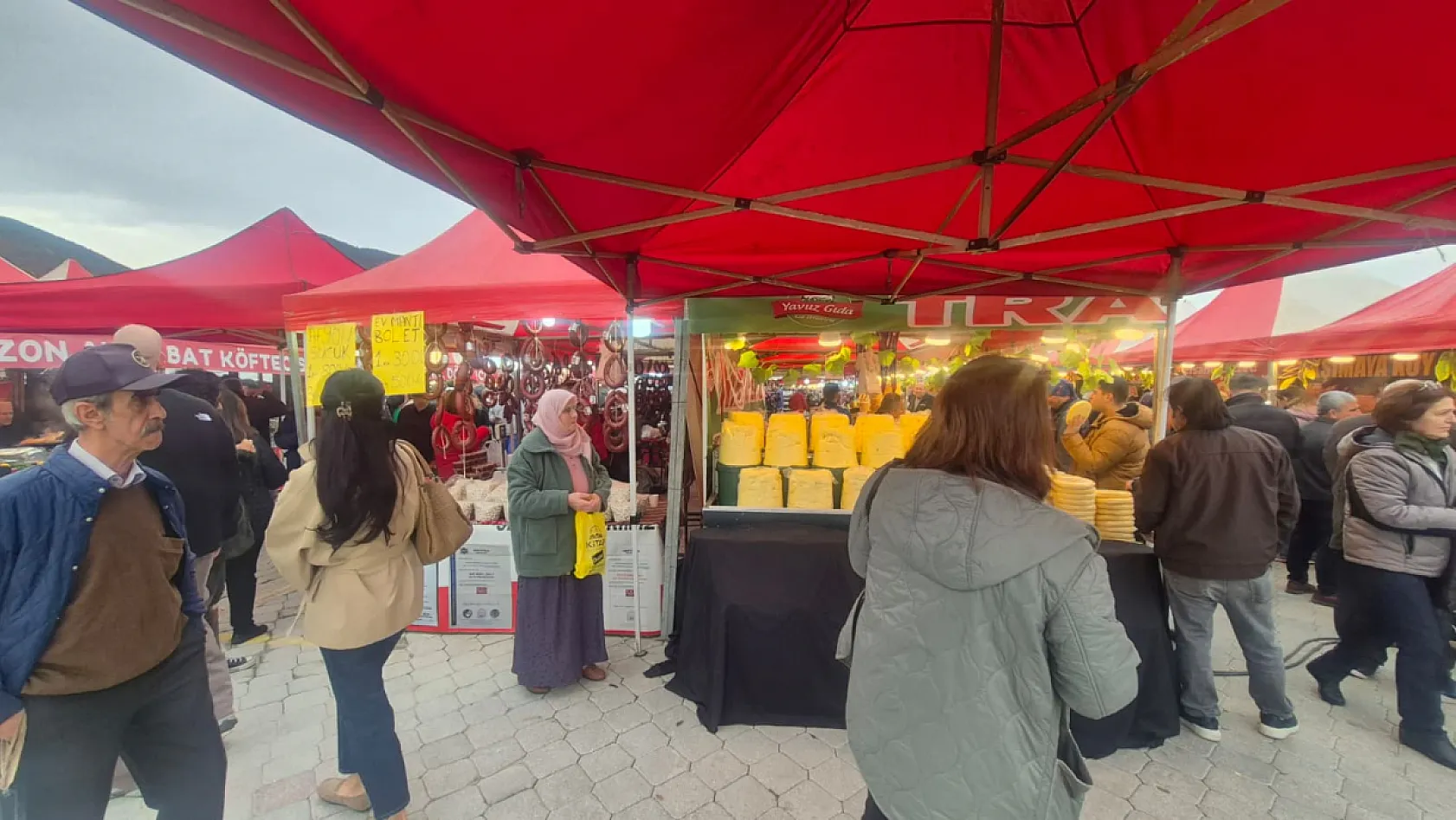 Fethiye Hamsi Festivali'nde 'Karadeniz Lezzetlerine' ilgi yoğun