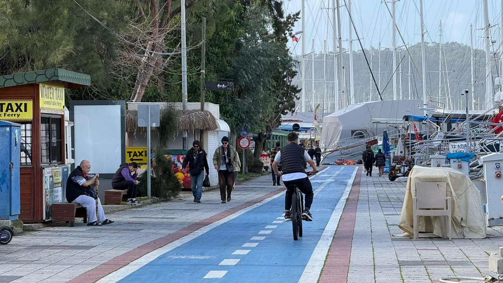 Fethiye'de 17 Derecelik Güneşli Hava Sahillere Yoğunluk Getirdi
