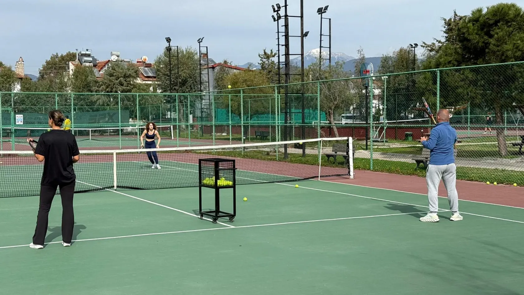 Fethiye'de Sevgililer Günü'ne özel tenis turnuvası başlıyor