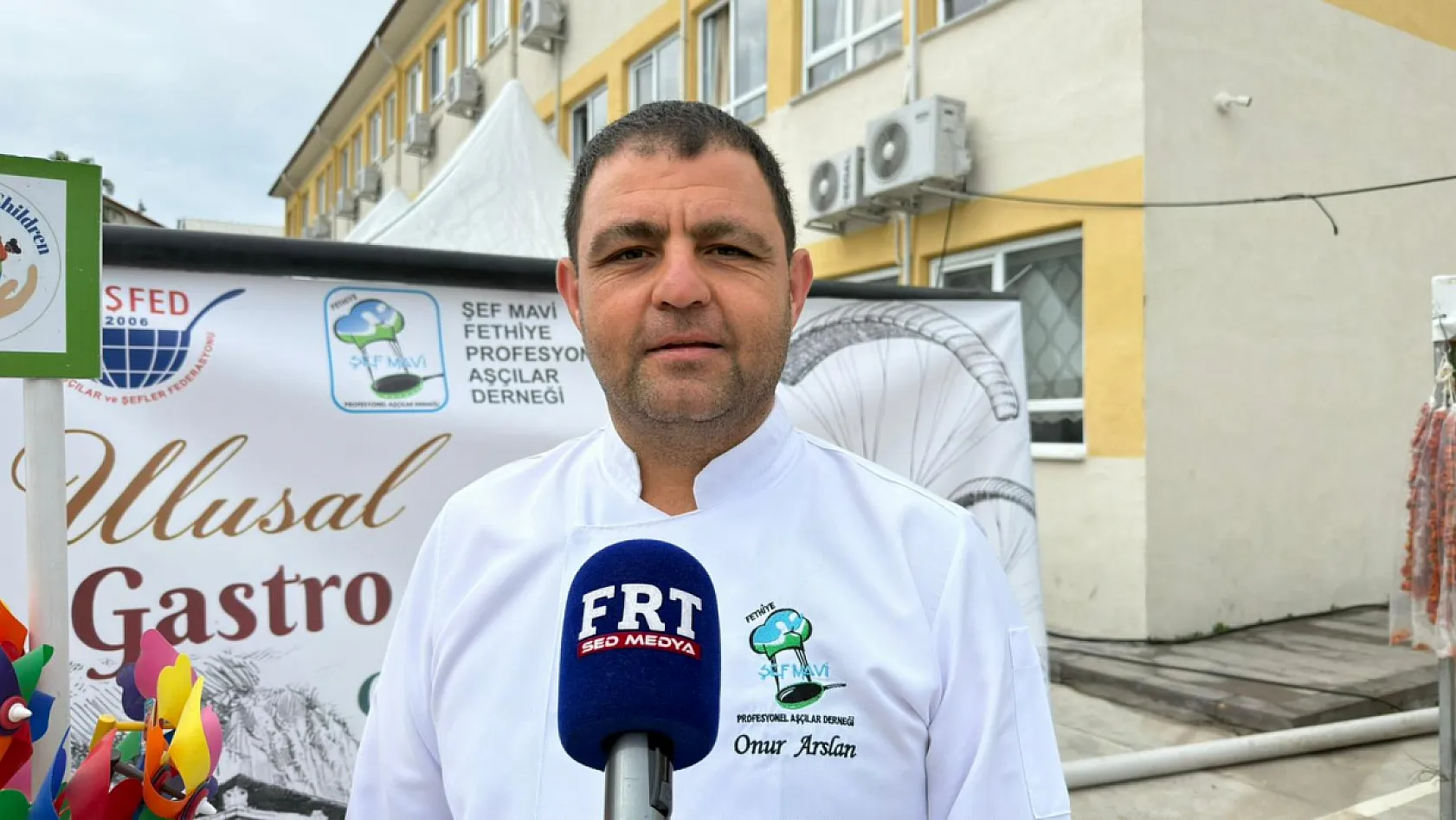 Fethiye'de festival alanında Yusuf Eymen için dayanışma standı kuruldu