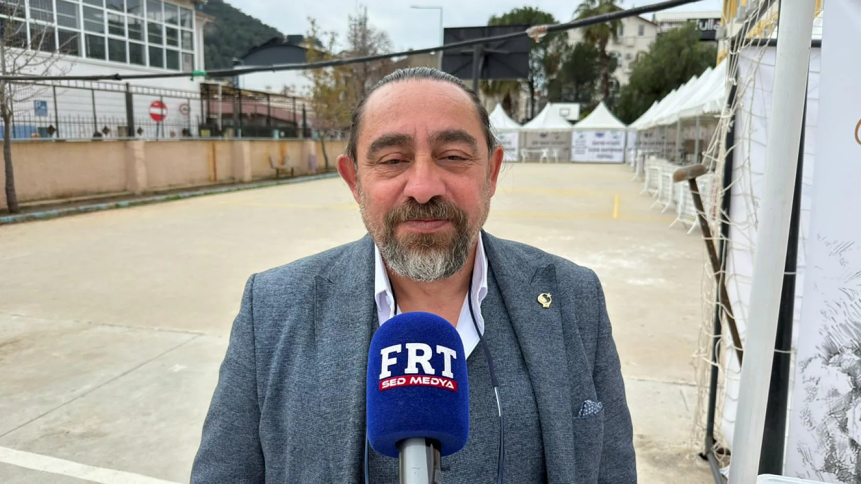 Fethiye'de festival alanında Yusuf Eymen için dayanışma standı kuruldu
