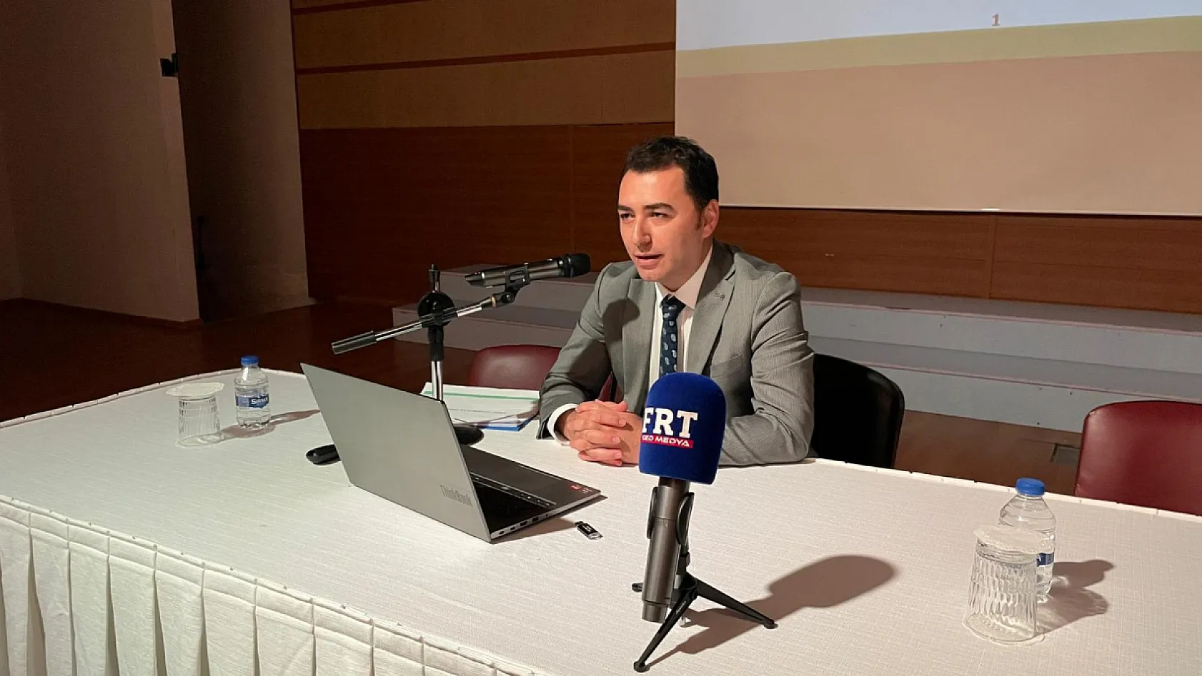 Fethiye'de öğrencilere yönelik 'siber dolandırıcılık' semineri düzenlendi