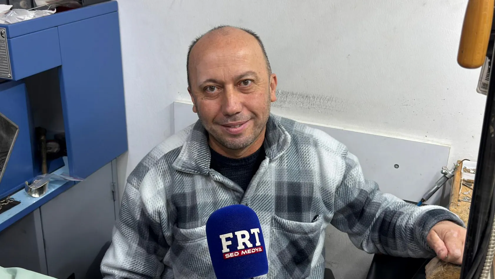 Fethiye'de gümüşe hayat veren usta: 'El işçiliği gümüşe ruh katar'