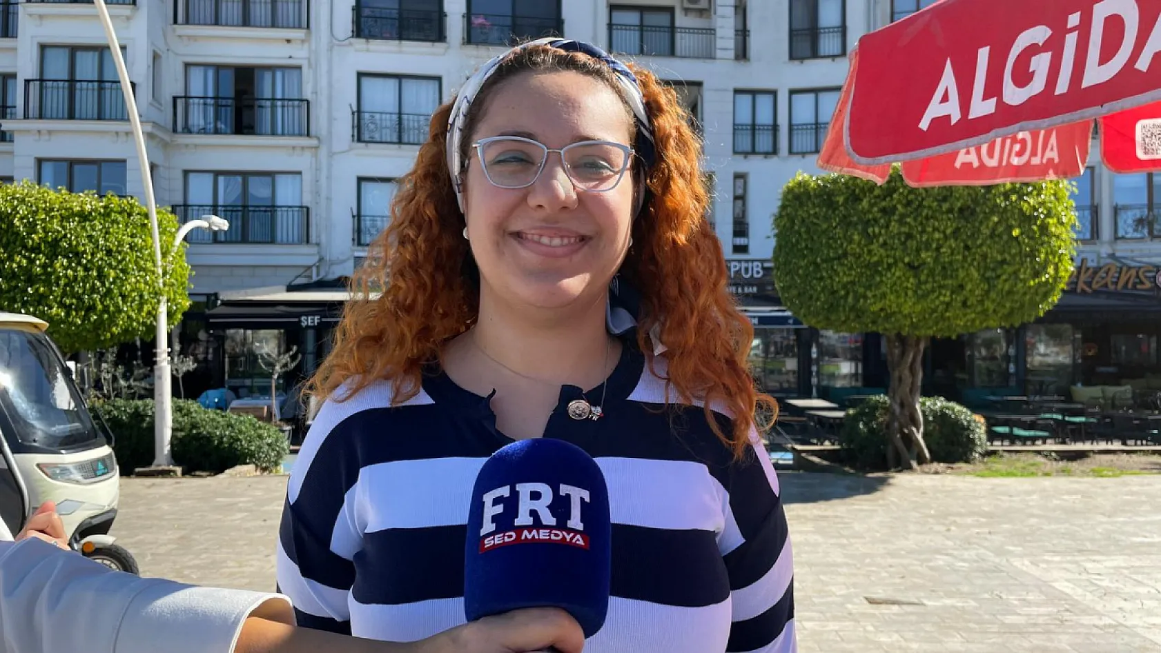 Fethiye'de genç girişimci Alara Savaş'tan Sevgililer Günü'ne özel tatlı standı