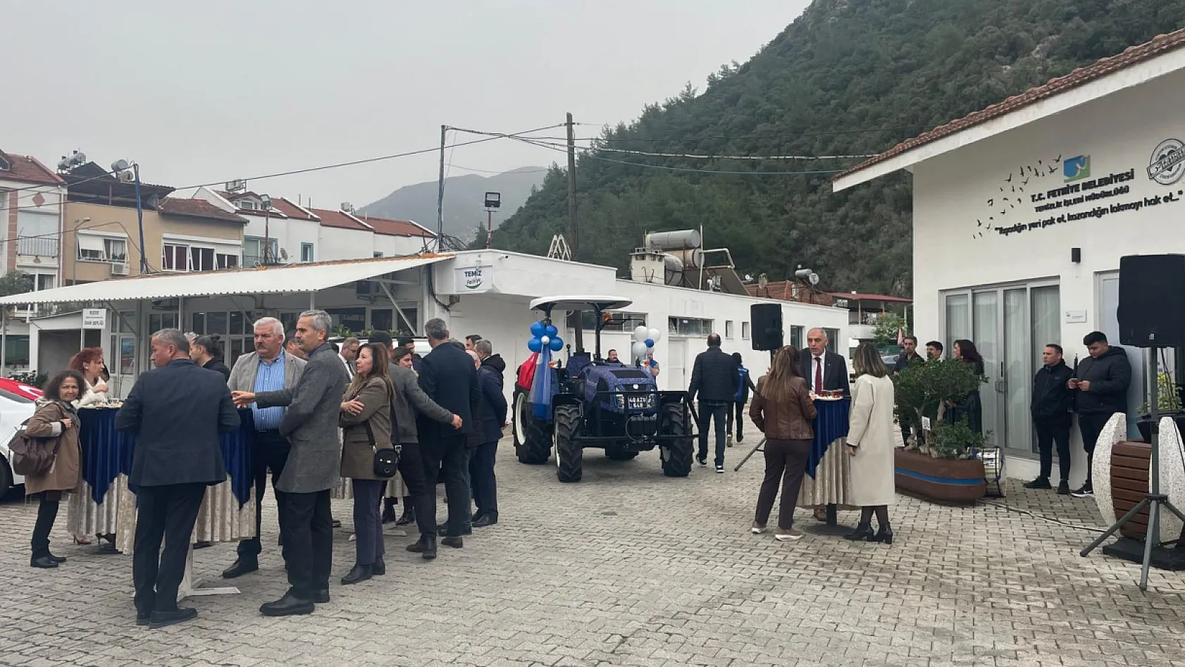 Fethiye'de araç filosuna 12 takviye: Karaca'dan tasarruf ve güçlü belediye vurgusu