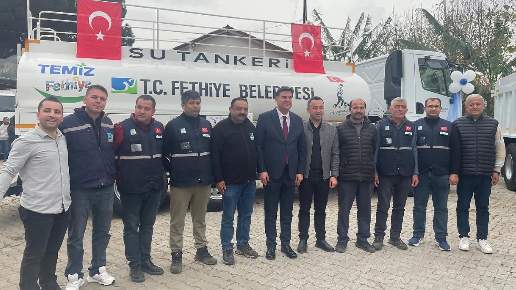 Fethiye'de araç filosuna 12 takviye: Karaca'dan tasarruf ve güçlü belediye vurgusu