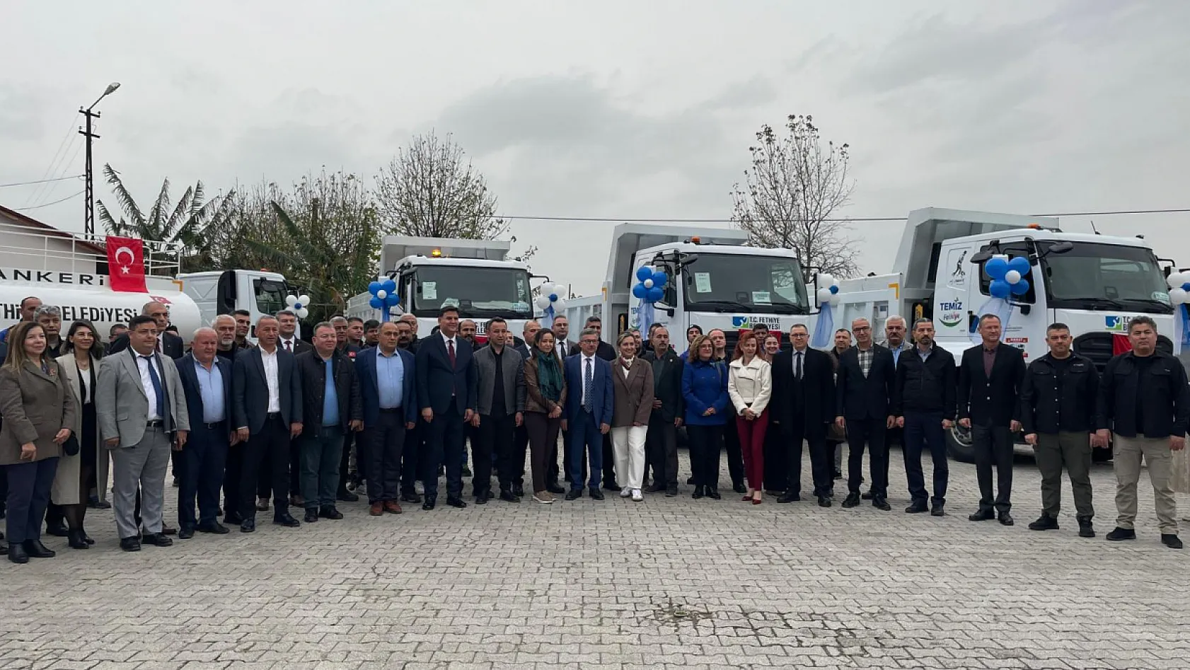 Fethiye'de araç filosuna 12 takviye: Karaca'dan tasarruf ve güçlü belediye vurgusu