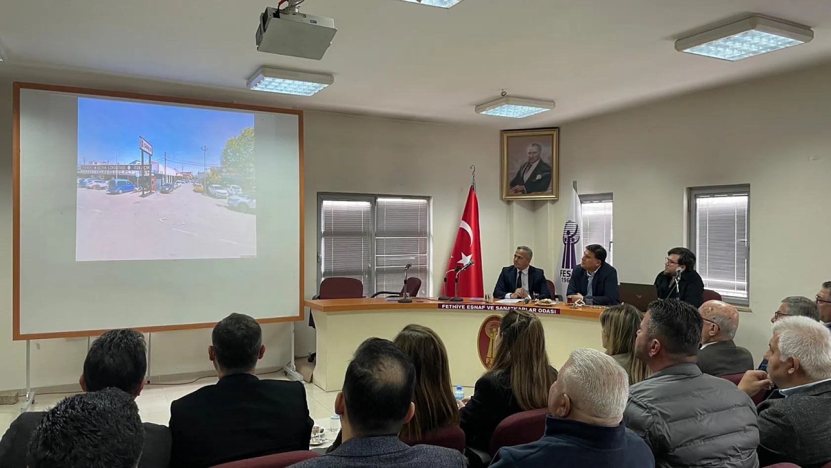 Fethiye'de esnafa destek mesajı: 'Birlikte yöneteceğiz'