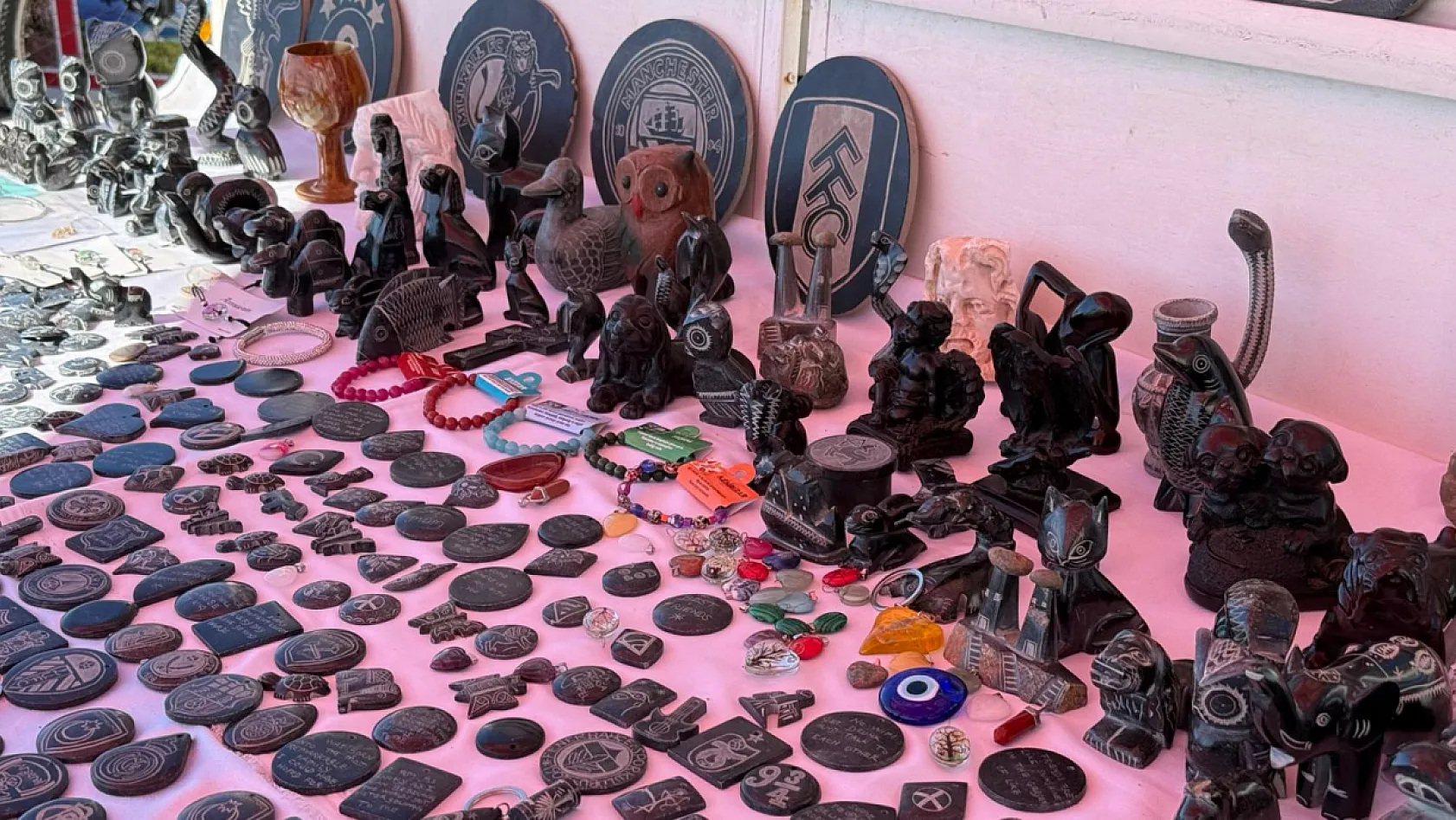 Fethiye'de taşı sanata dönüştürdü! 30 yıldır ekmeğini taştan çıkarıyor