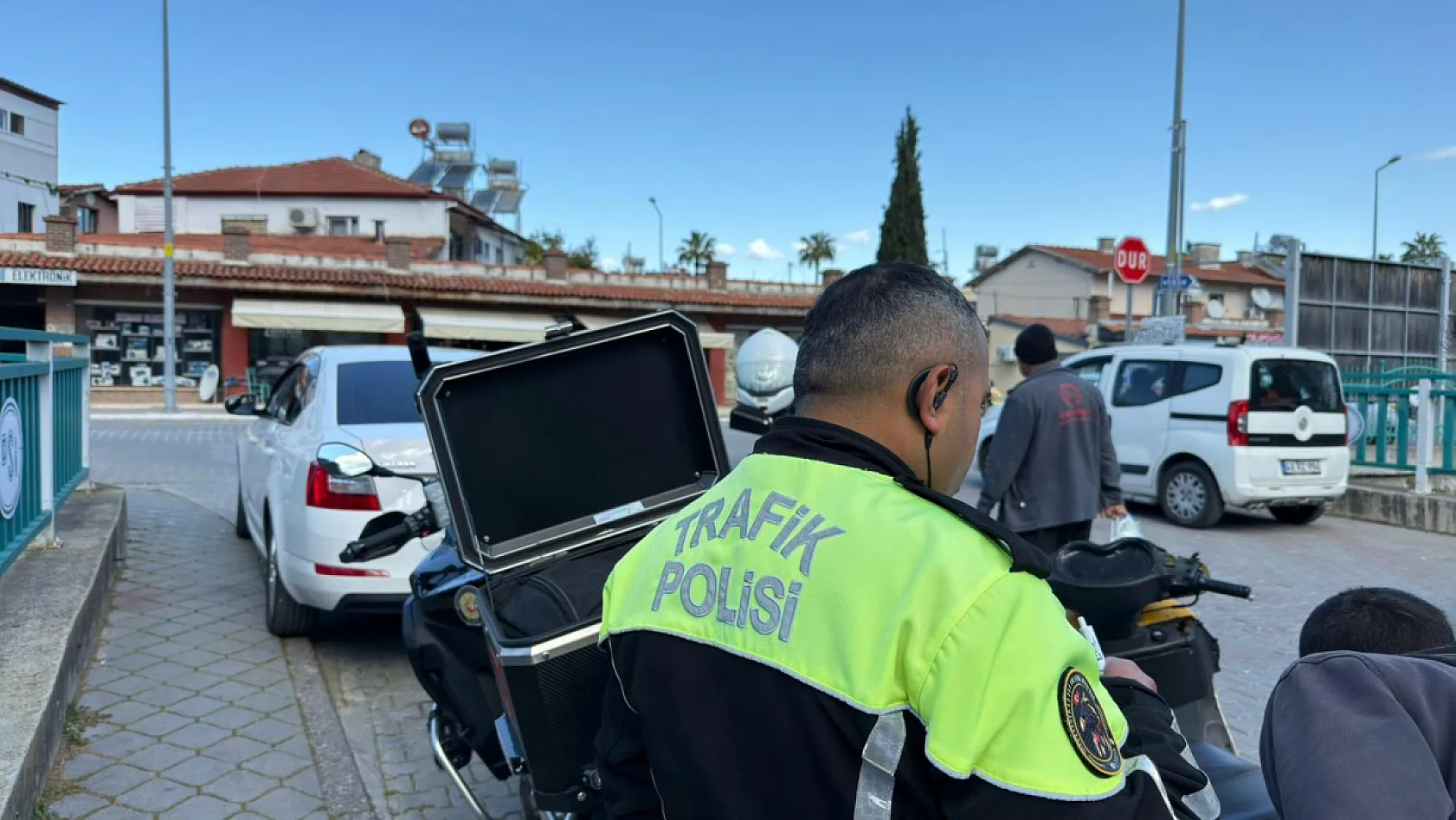 Fethiye'de Dur İhtarına Uymayan Ehliyetsiz Sürücüye 256 Bin TL Ceza