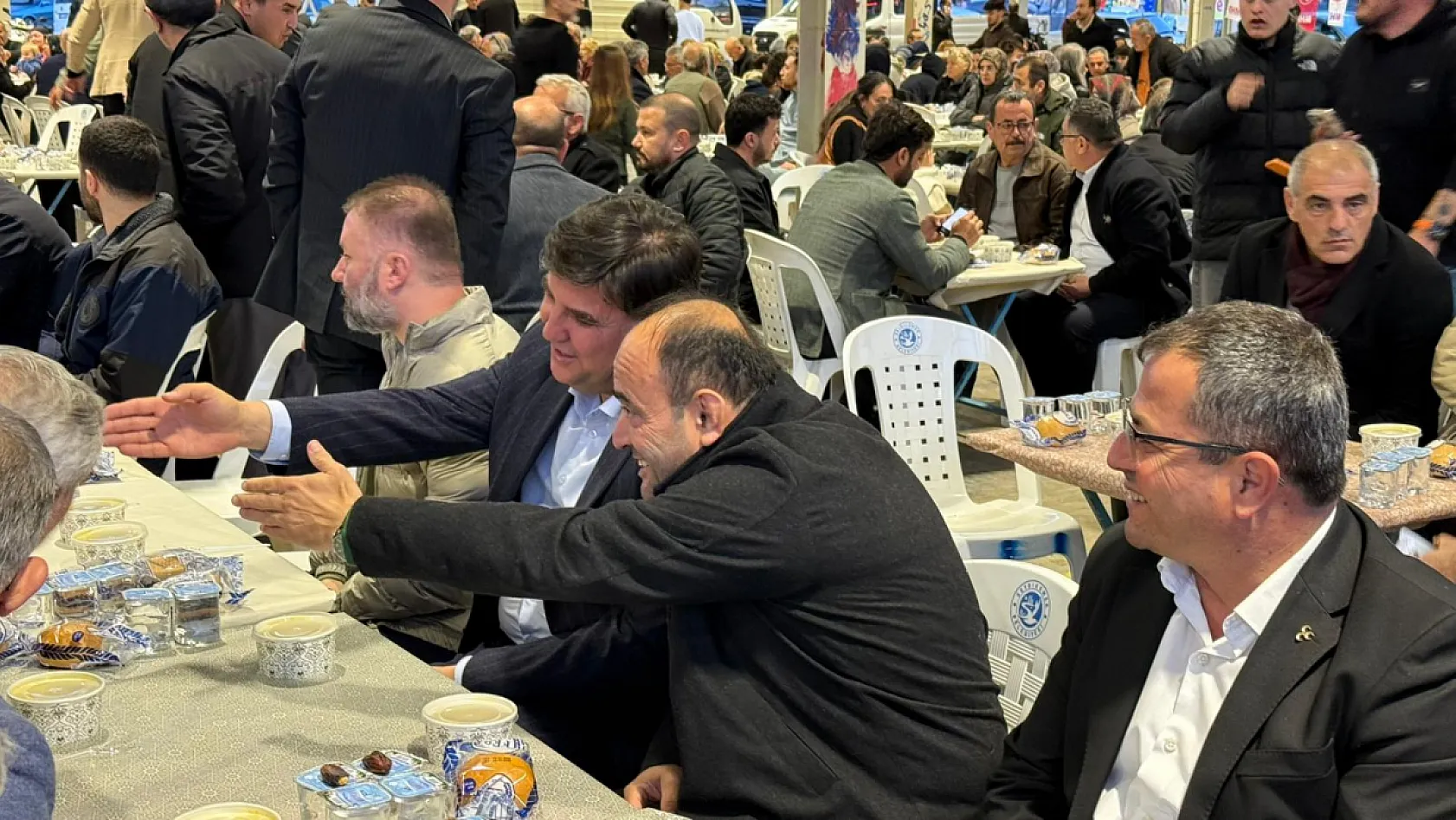 MHP Fethiye'de İftar Programı Düzenledi