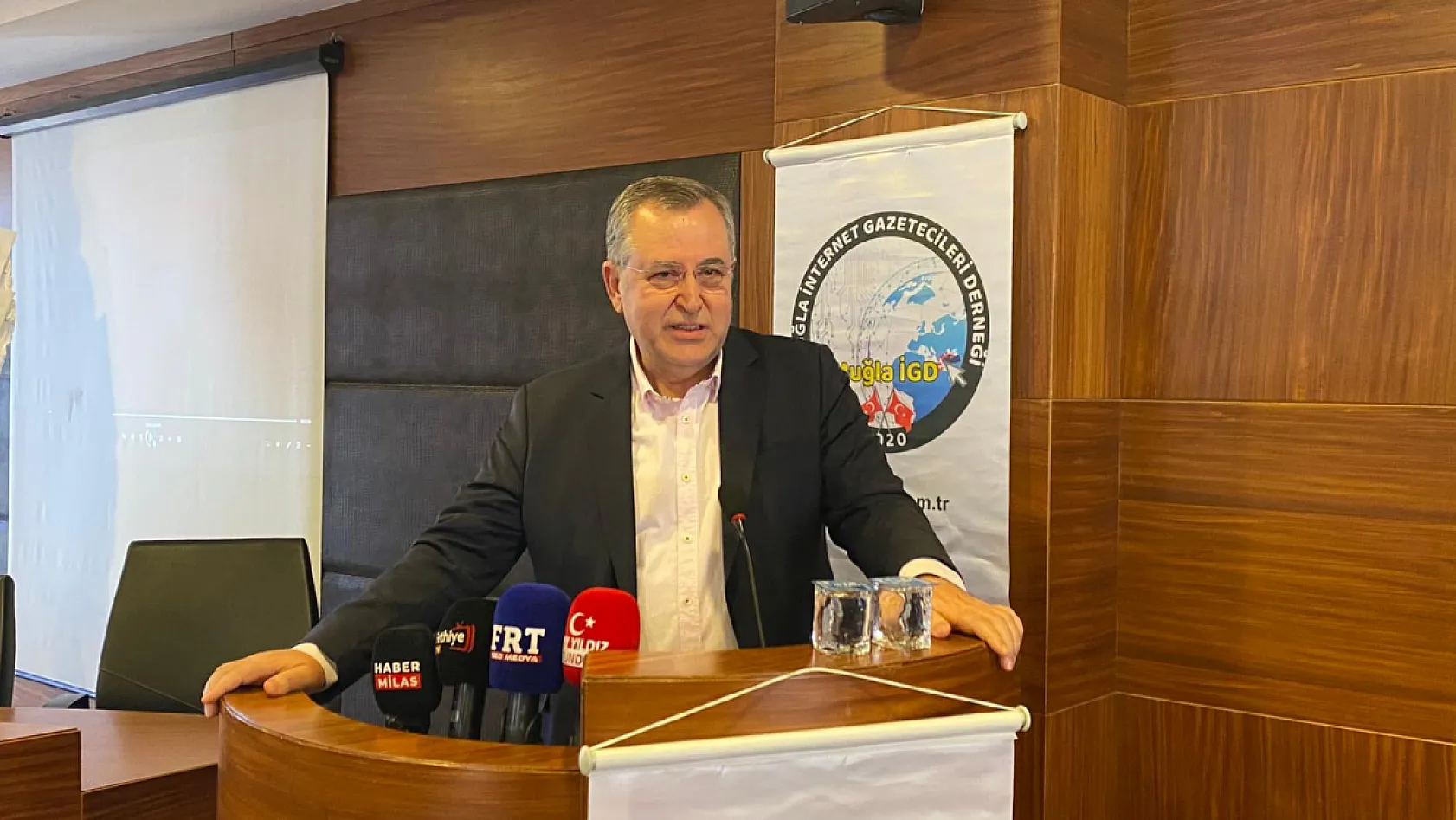 Gazeteciler Fethiye'de toplandı: İGD'de H. Seda Köktener dönemi devam ediyor
