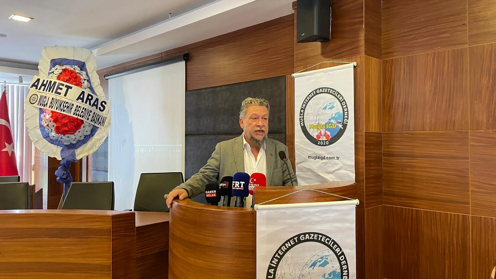 Gazeteciler Fethiye'de toplandı: İGD'de H. Seda Köktener dönemi devam ediyor