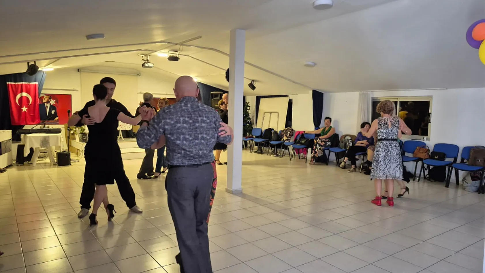 Fethiye'de 8 Mart'ta Tango ile Kadınlar Günü Kutlaması