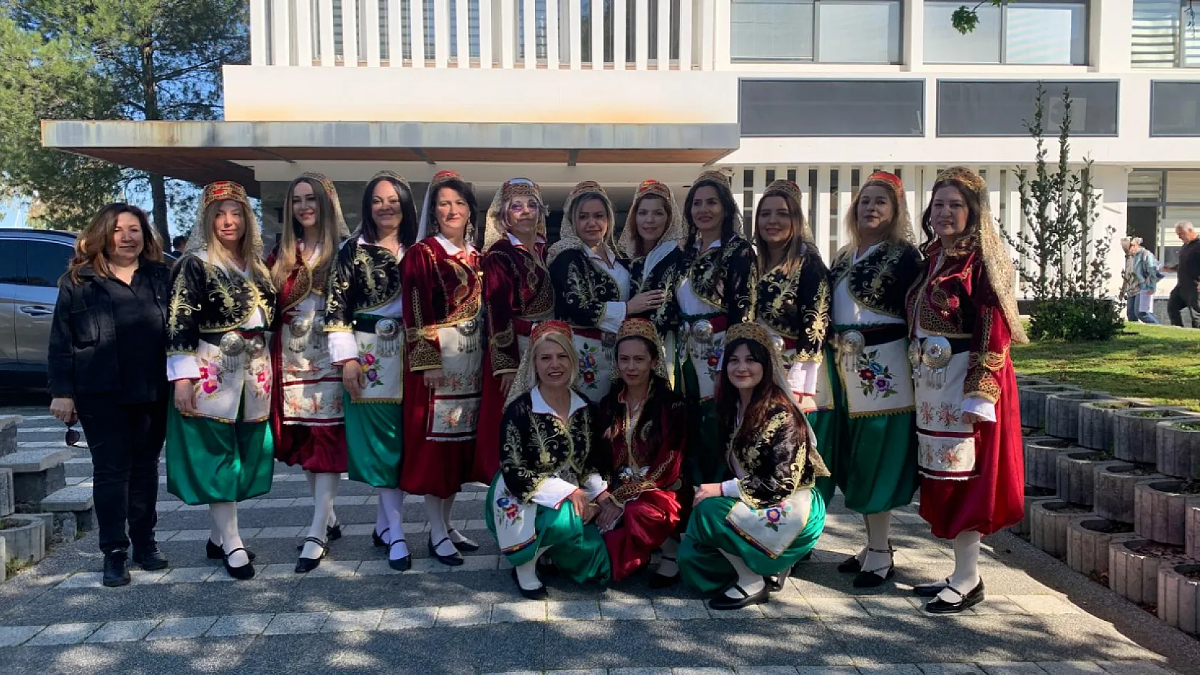 Kadınlar Günü'nde sanat konuştu: Fethiye'de anlamlı sergi