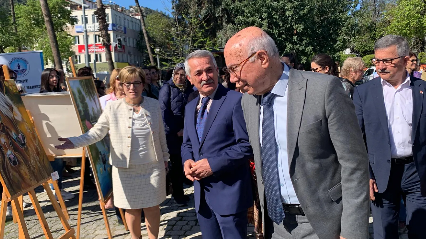Kadınlar Günü'nde sanat konuştu: Fethiye'de anlamlı sergi