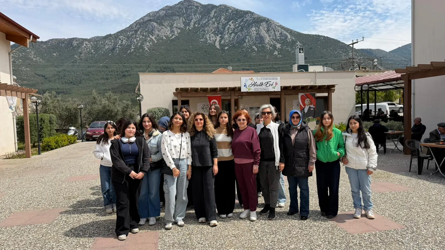 Fethiye'de Öğrenciler Dastar Dokumasını Yerinde Öğrendi