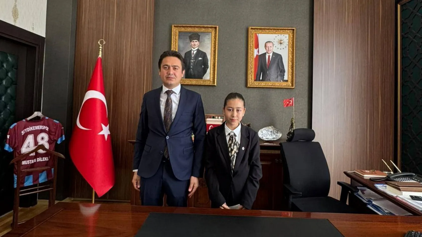 Seydikemer'de 23 Nisan Coşkusu: Kaymakamlık Koltuğu Öğrencilere Devredildi